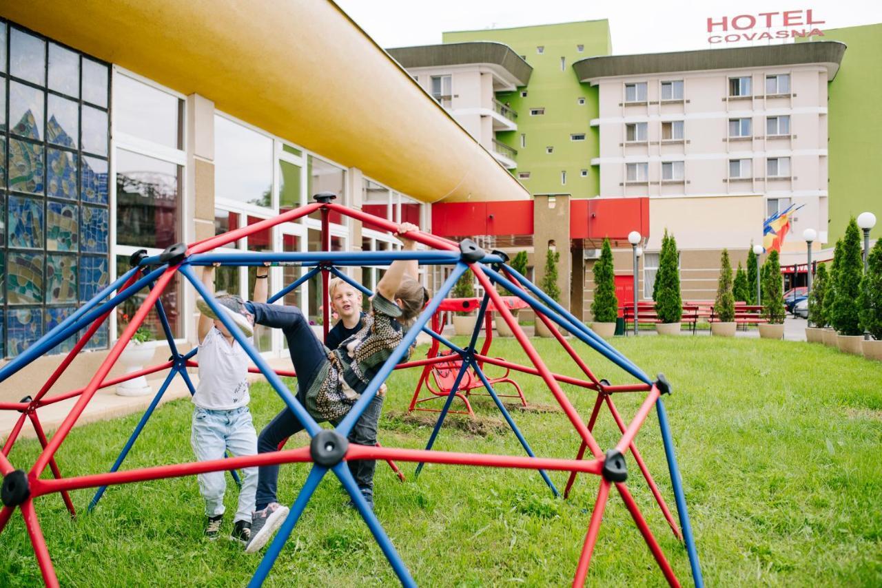 Отель Complex Balnear Ковасна Экстерьер фото
